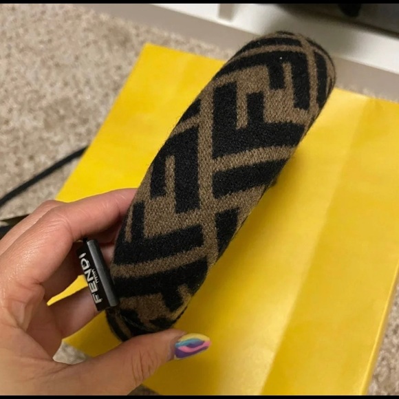FENDI HEADBAND - Picture 4 of 4